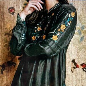 DOUBLE D RANCH Chorizo Canyon 100% Tencel Tunic in Black: New with Tags! Size XS